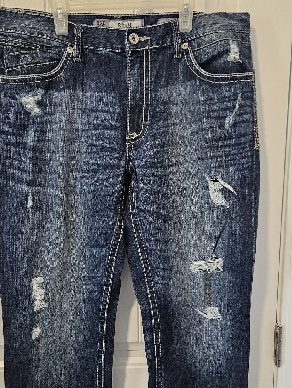 BKE Ryan Jeans Straight‎ Leg Men's 36L Blue Denim Embroidered 1% Spandex